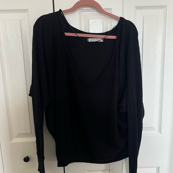 FREE PEOPLE BLACK LONG SLEEVE - Picture 1 of 4
